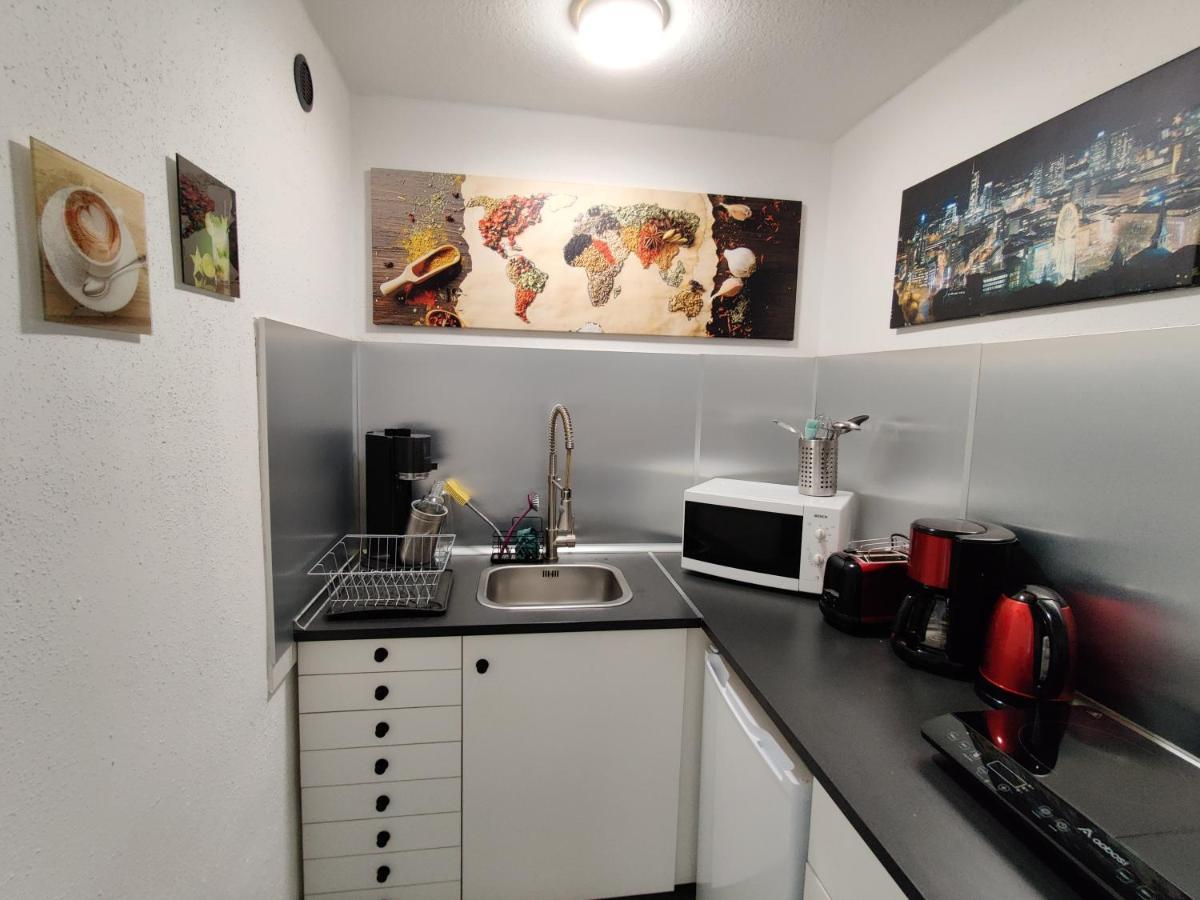 H-Lodges - Top City-Appartments In Essen Kamer foto